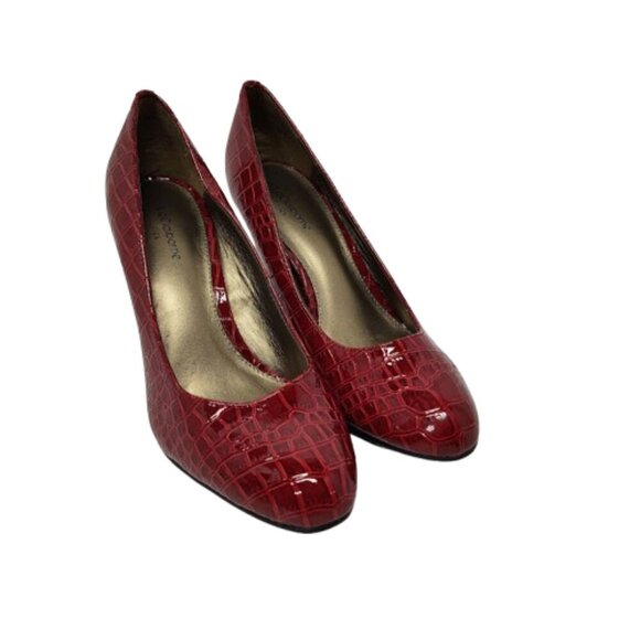 Woman's Liz Claiborne Flex Red Faux Crocodile Pumps Size 8.5 Medium - Picture 2 of 11